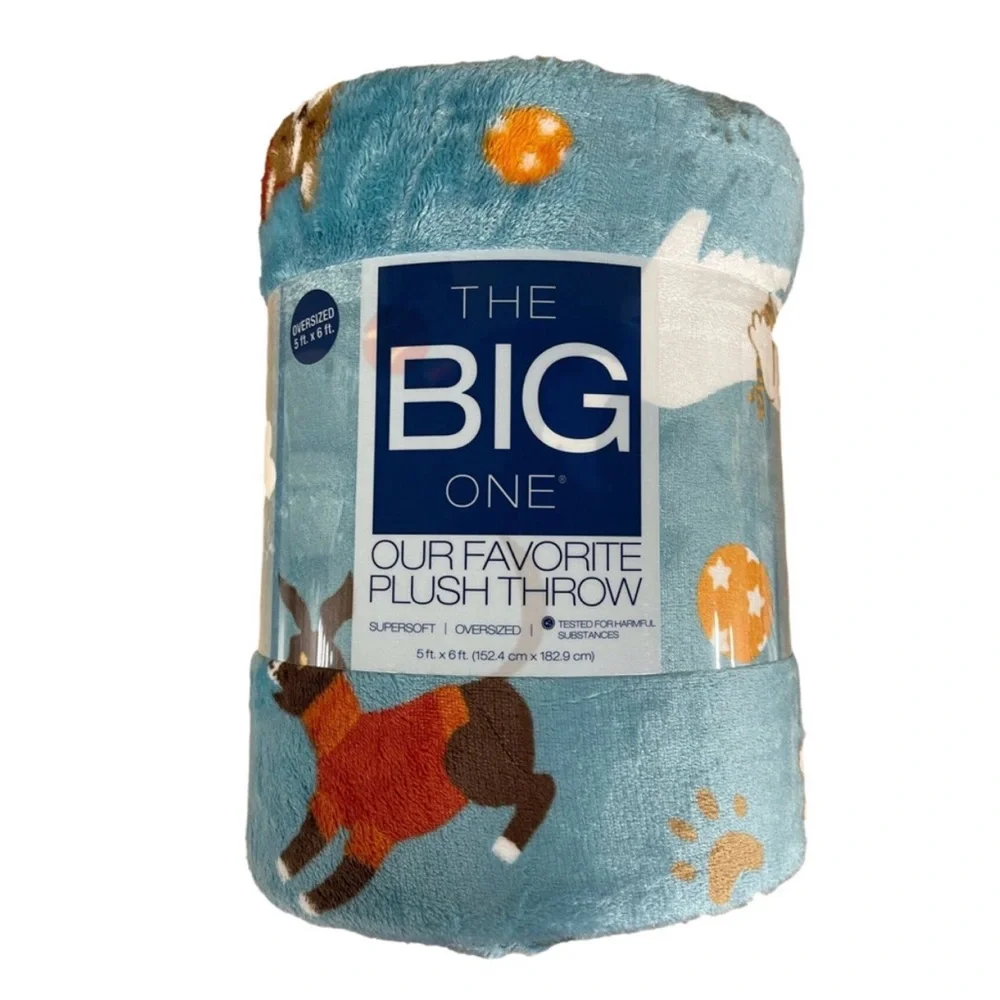 Big One Favorite Plush Throw